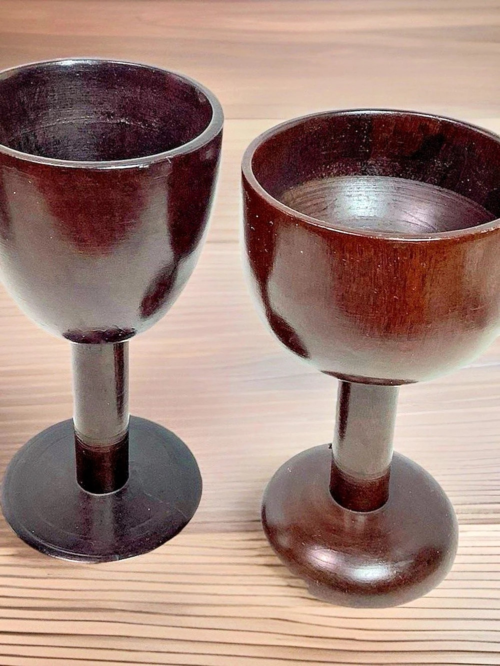 Stemmed Goblet Set in Brown & Black Like New